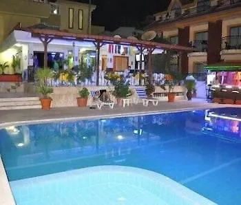 Murat Szálloda Kemer